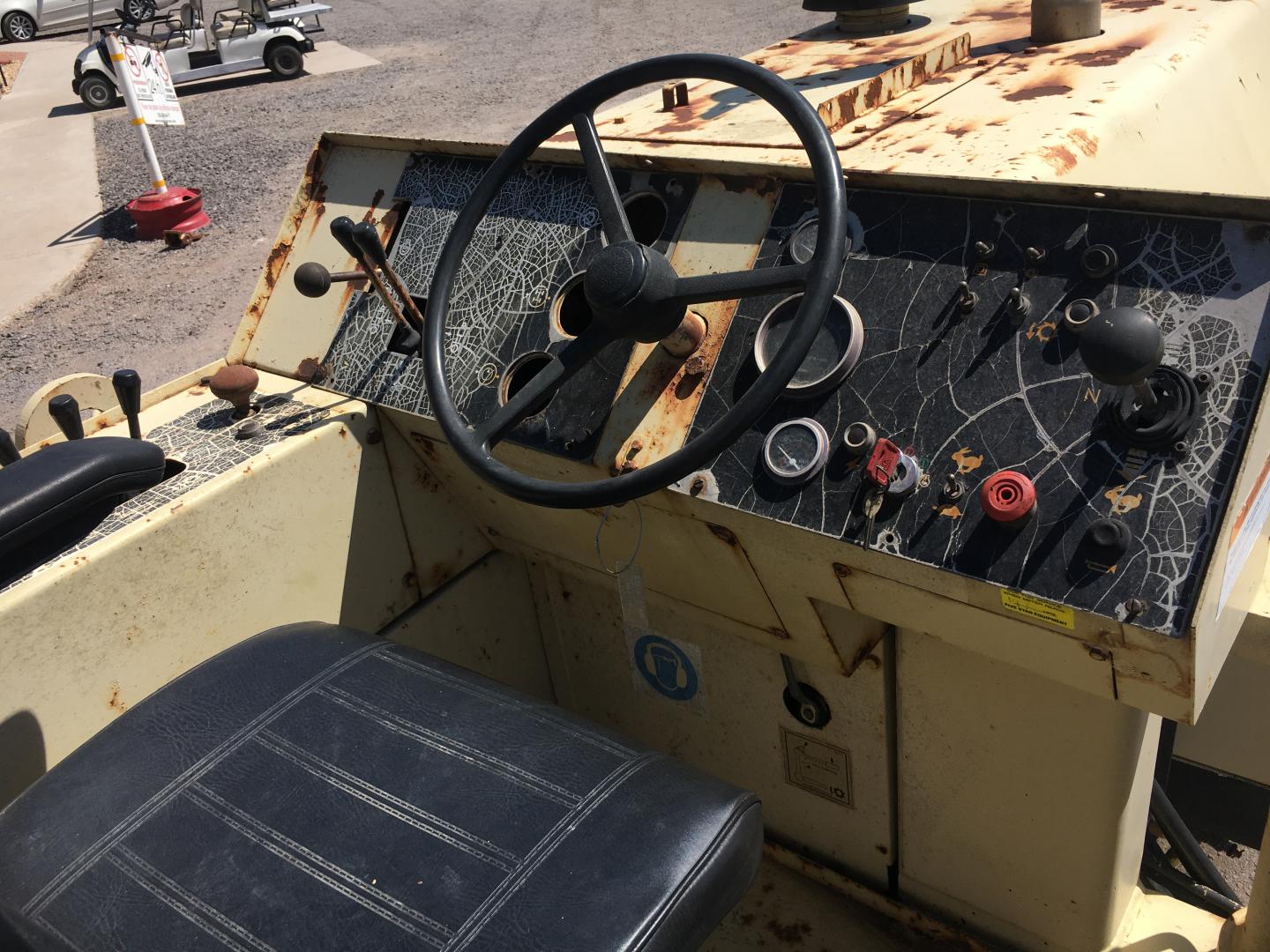 ./imagenes/INVOICE/2019/16678/RECUPERADORA DE ASFALTO INGERSOLL RAND PC1000R (30).JPG
